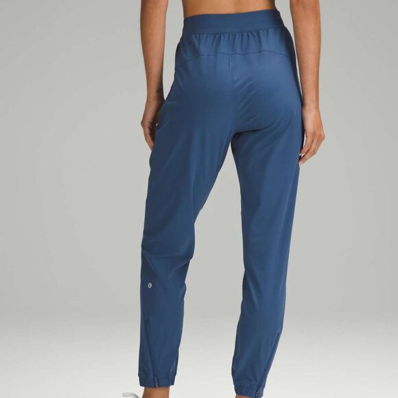 NWT Lululemon Adapted State Jogger, Sz 6, pitch Blue